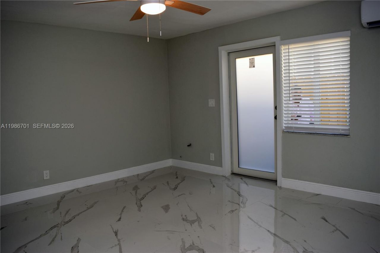 622 NE 6th St , Unit 2, Hallandale Beach, FL 33009 Photo