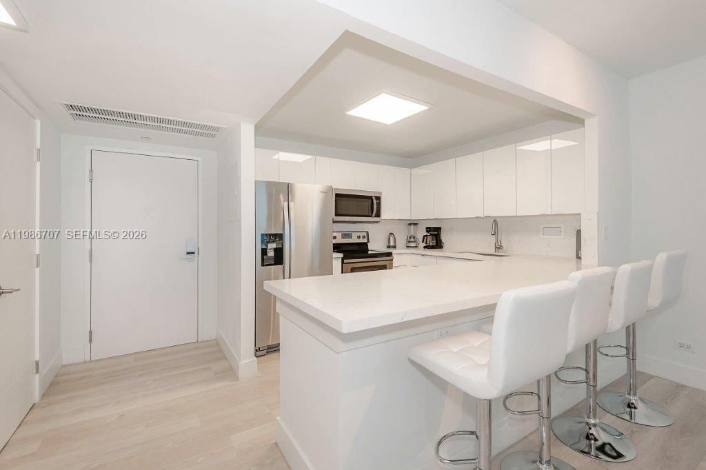2301 Collins Ave , Unit 401, Miami Beach, FL 33139 Photo