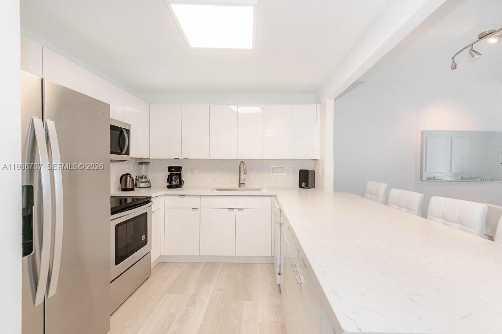 2301 Collins Ave , Unit 401, Miami Beach, FL 33139 Photo