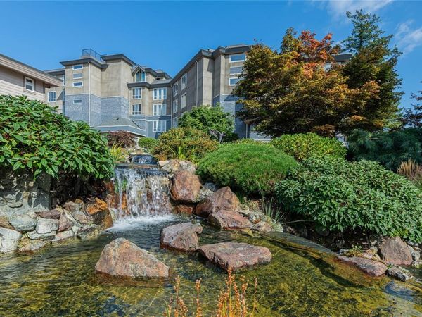 940 Boulderwood Rise , Unit 201, Saanich, BC V8Y 3H5