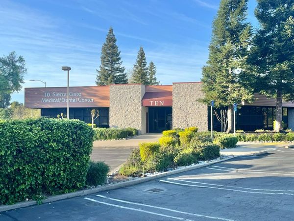 140 Harding Blvd, Roseville, CA 95678