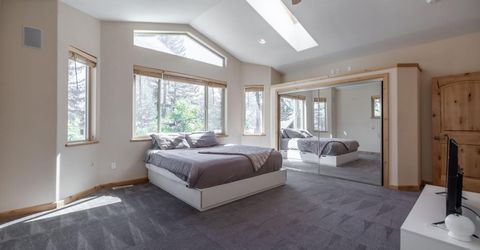 1040 Truckee Drive, South Lake Tahoe, CA 96150 Photo