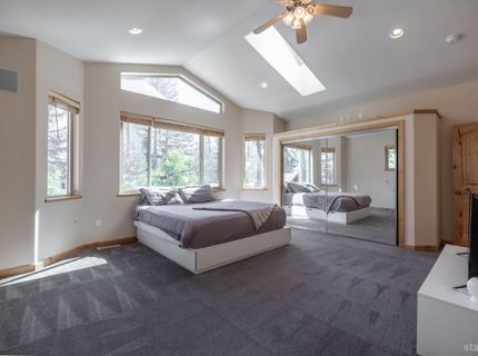 1040 Truckee Drive, South Lake Tahoe, CA 96150 Photo