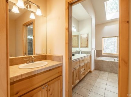 1040 Truckee Drive, South Lake Tahoe, CA 96150 Photo