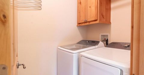 1040 Truckee Drive, South Lake Tahoe, CA 96150 Photo