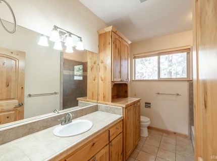 1040 Truckee Drive, South Lake Tahoe, CA 96150 Photo