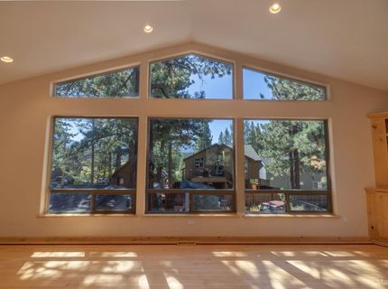 1040 Truckee Drive, South Lake Tahoe, CA 96150 Photo