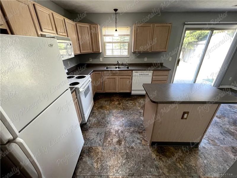 2451 Trotter Court, Beavercreek, OH 45434 Photo 11