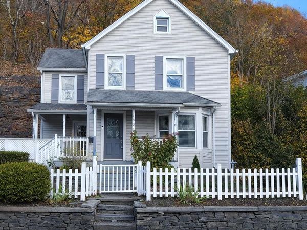 83 W Main Street , Port Jervis, NY 12771