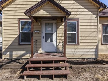 1917 S 11TH Street, COUNCIL BLUFFS, IA 51501