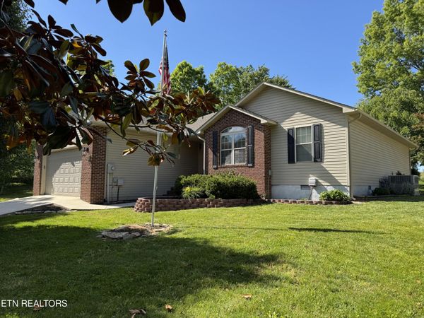 2205 Wichita Drive, Crossville, TN 38572