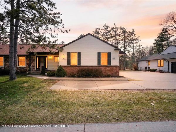 976 Riverview Court, Williamston, MI 48895