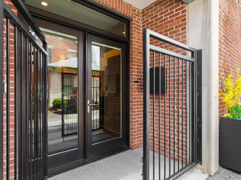 632 Jaeger Street , Columbus, OH 43206 Photo 2