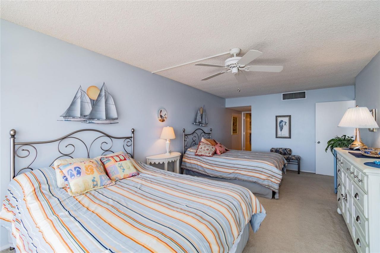 17920 Gulf Boulevard, Unit 1208, Redington Shores, FL 33708 Photo