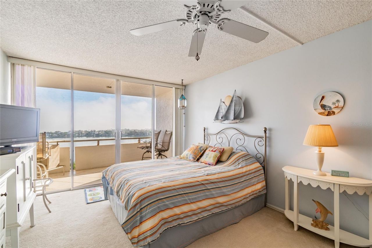 17920 Gulf Boulevard, Unit 1208, Redington Shores, FL 33708 Photo