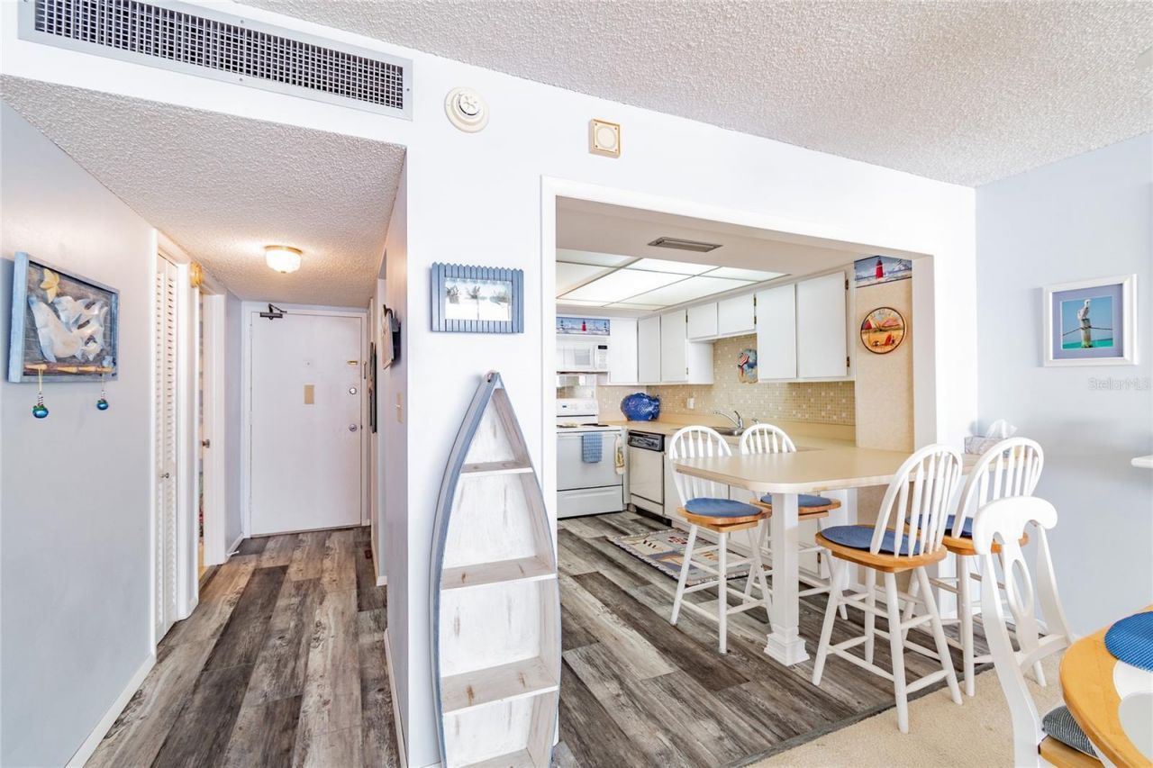 17920 Gulf Boulevard, Unit 1208, Redington Shores, FL 33708 Photo