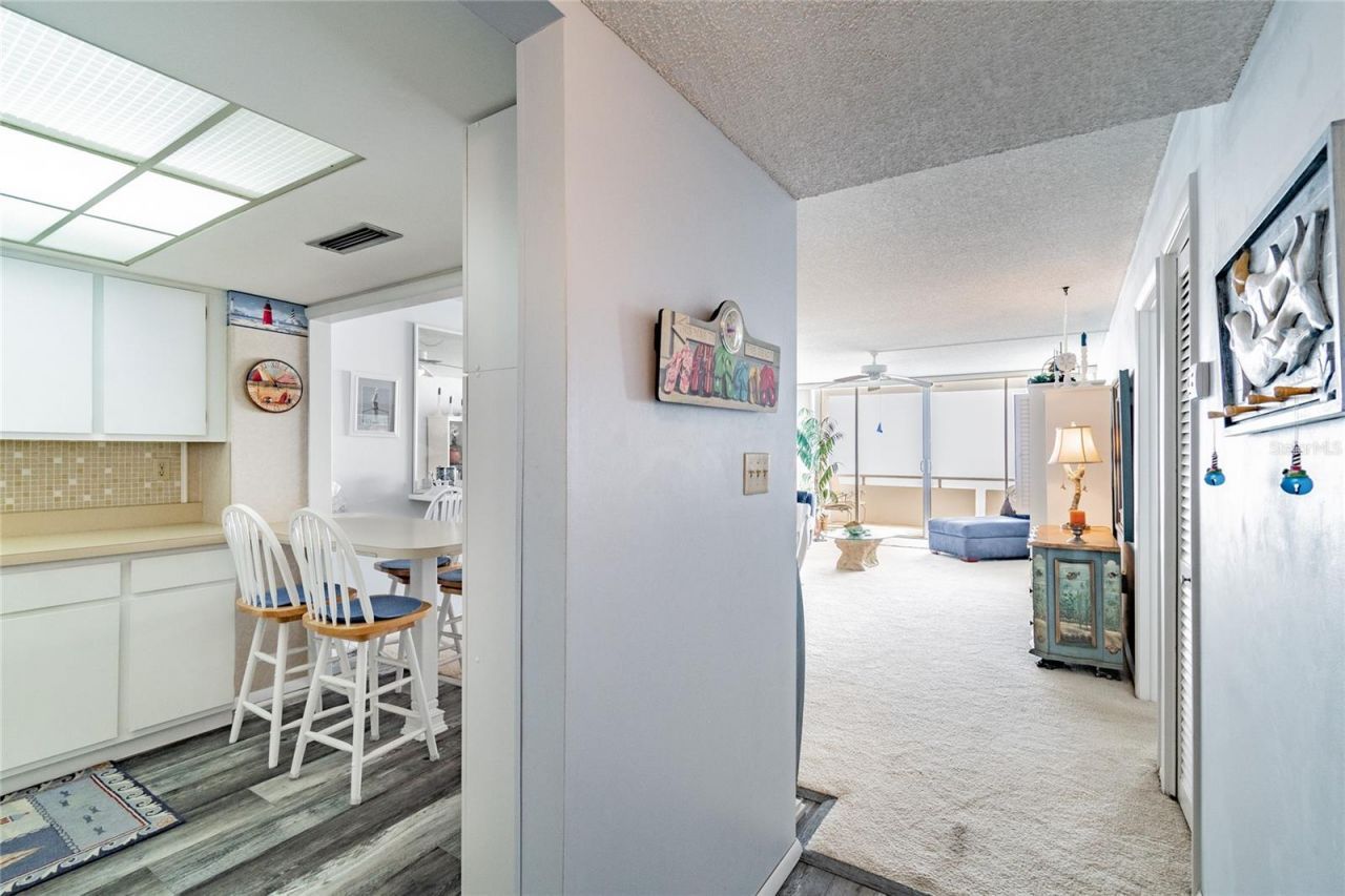 17920 Gulf Boulevard, Unit 1208, Redington Shores, FL 33708 Photo