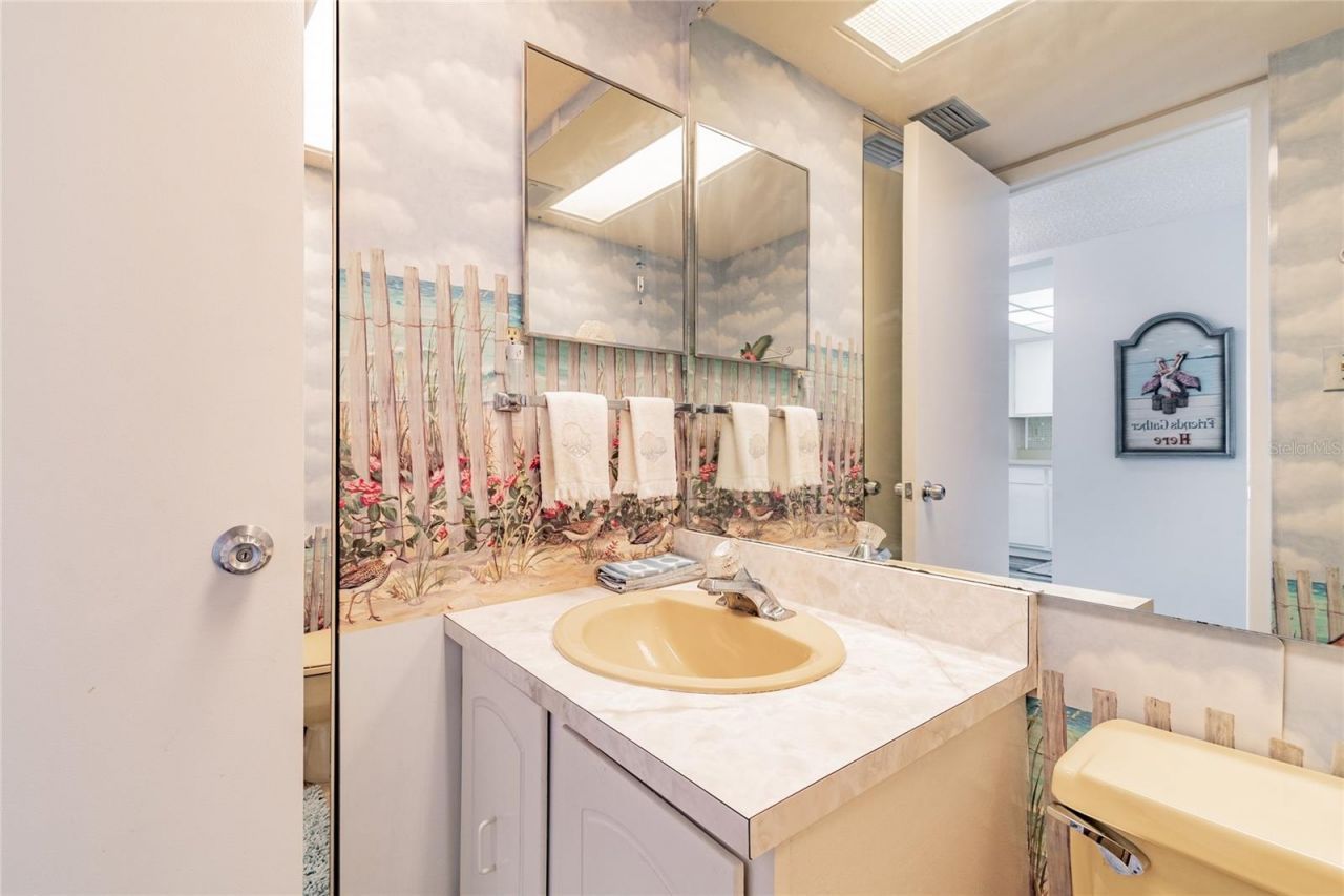 17920 Gulf Boulevard, Unit 1208, Redington Shores, FL 33708 Photo