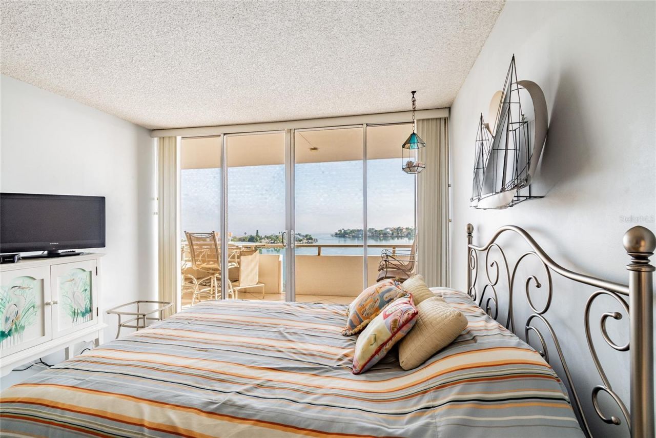 17920 Gulf Boulevard, Unit 1208, Redington Shores, FL 33708 Photo