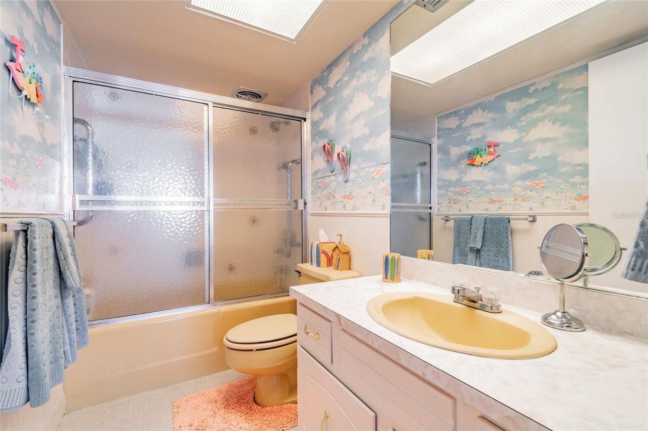 17920 Gulf Boulevard, Unit 1208, Redington Shores, FL 33708 Photo