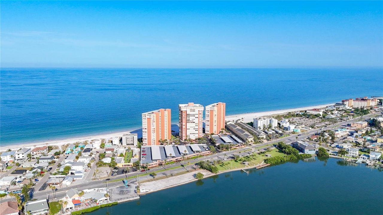17920 Gulf Boulevard, Unit 1208, Redington Shores, FL 33708 Photo