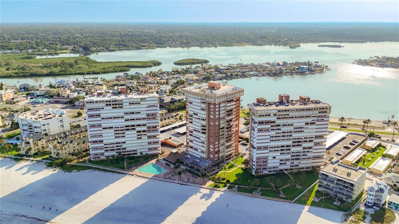 17920 Gulf Boulevard, Unit 1208, Redington Shores, FL 33708 Photo