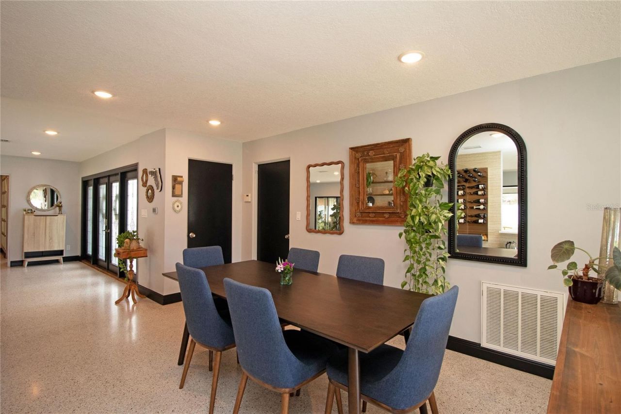 4438 Dr Martin Luther King Jr Street S, Saint Petersburg, FL 33705 Photo