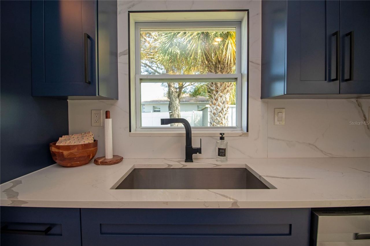 4438 Dr Martin Luther King Jr Street S, Saint Petersburg, FL 33705 Photo