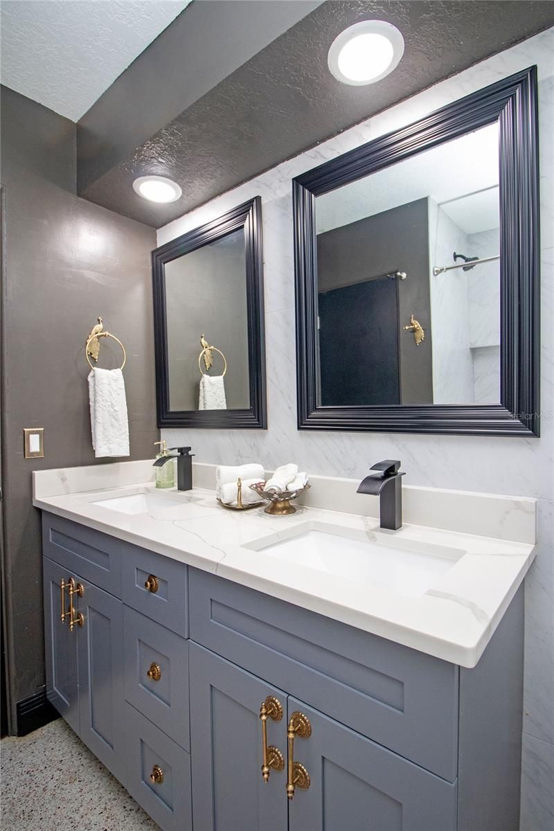 4438 Dr Martin Luther King Jr Street S, Saint Petersburg, FL 33705 Photo