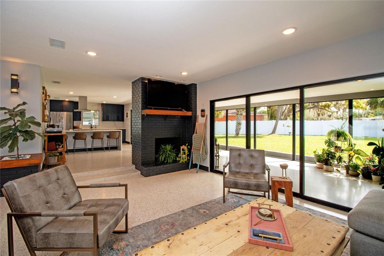 4438 Dr Martin Luther King Jr Street S, Saint Petersburg, FL 33705 Photo