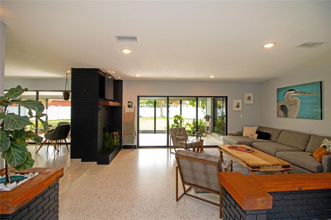 4438 Dr Martin Luther King Jr Street S, Saint Petersburg, FL 33705 Photo