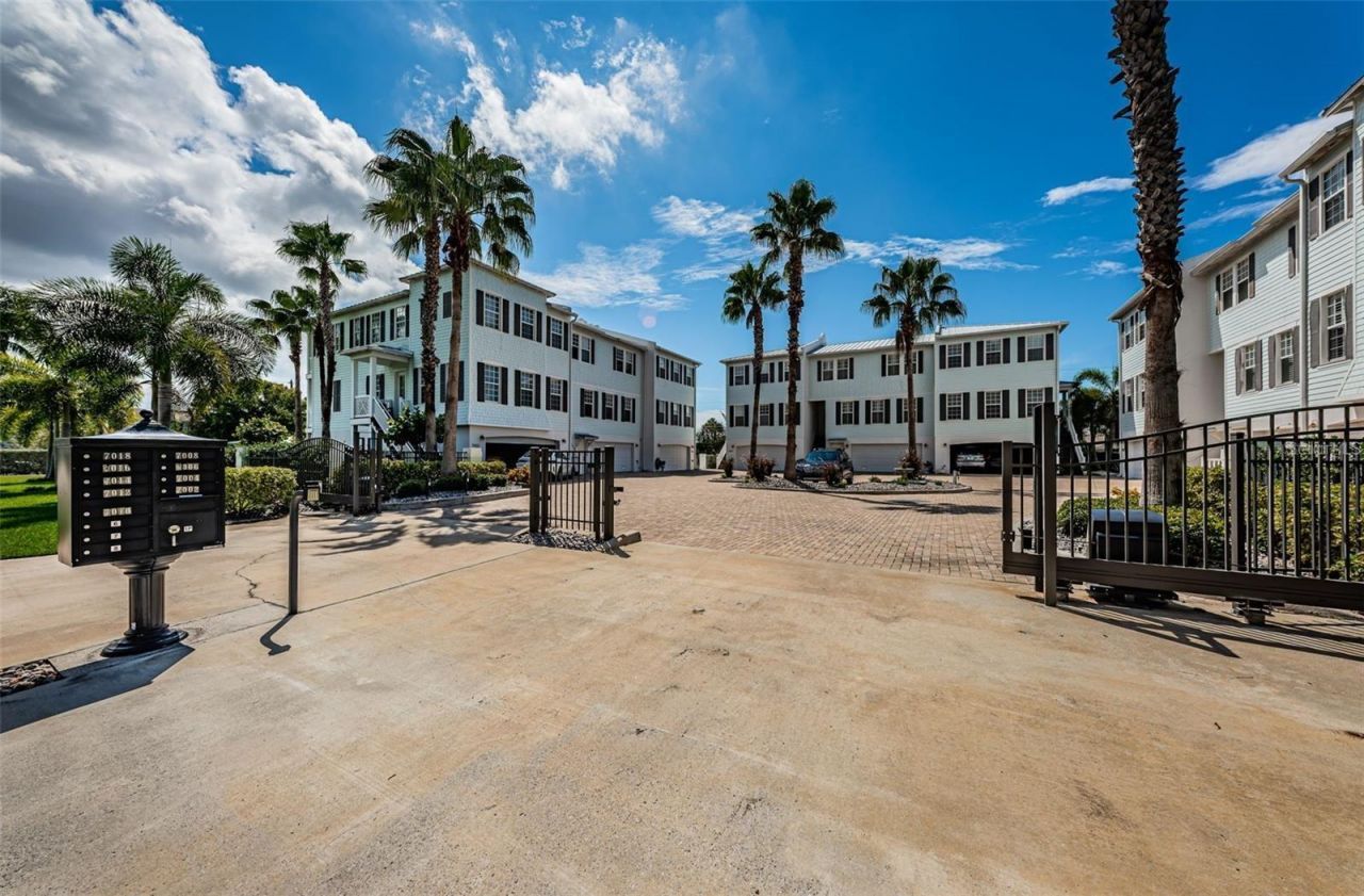 7004 Grevilla Avenue S, South Pasadena, FL 33707 Photo