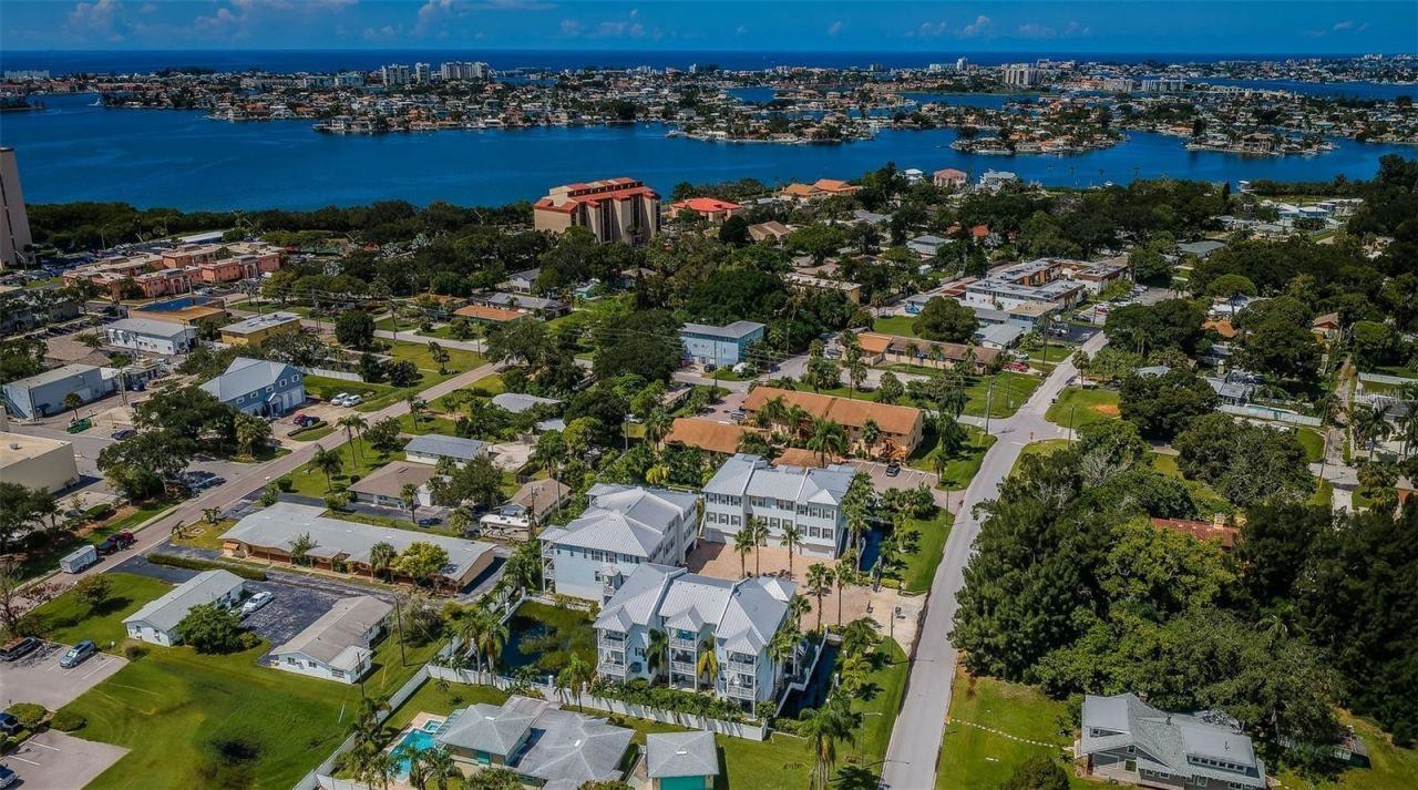 7004 Grevilla Avenue S, South Pasadena, FL 33707 Photo