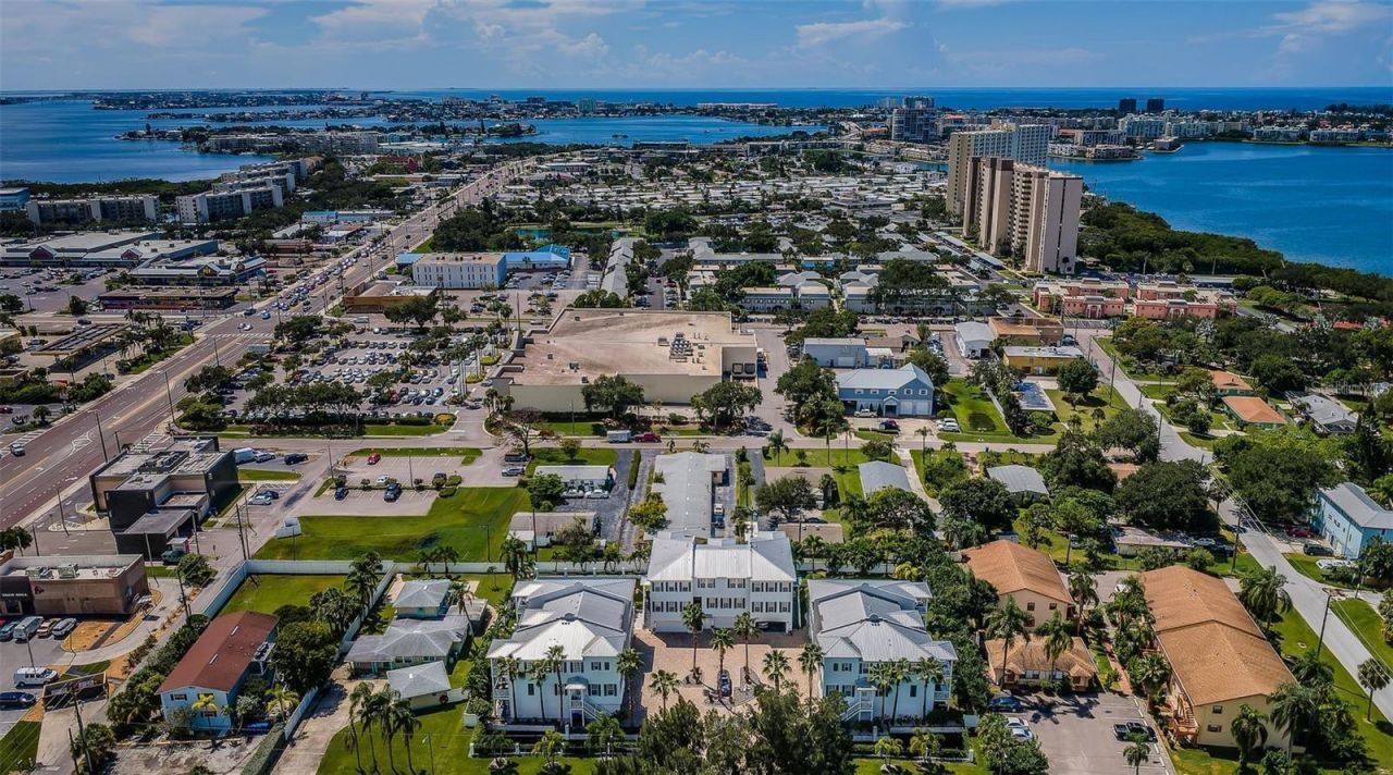 7004 Grevilla Avenue S, South Pasadena, FL 33707 Photo