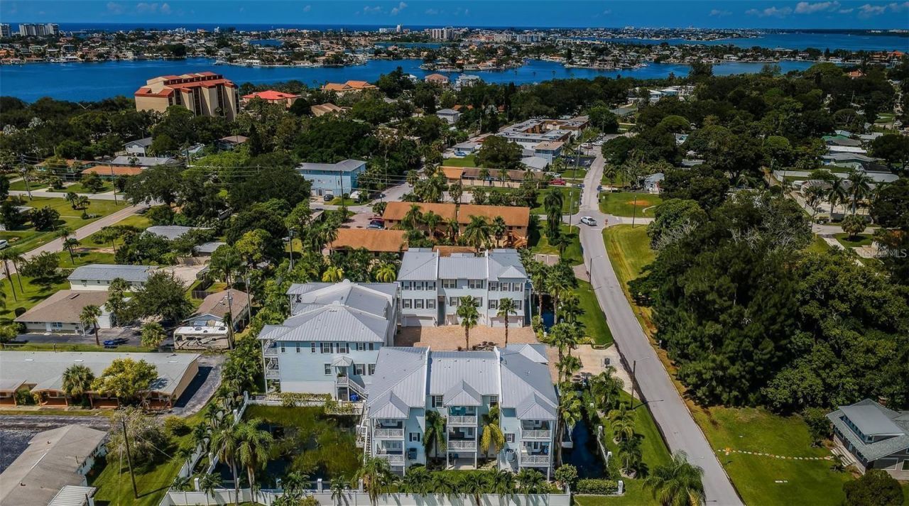 7004 Grevilla Avenue S, South Pasadena, FL 33707 Photo