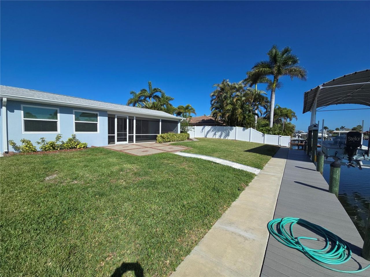 4007 Royal Palm Drive , Bradenton, FL 34210 Photo