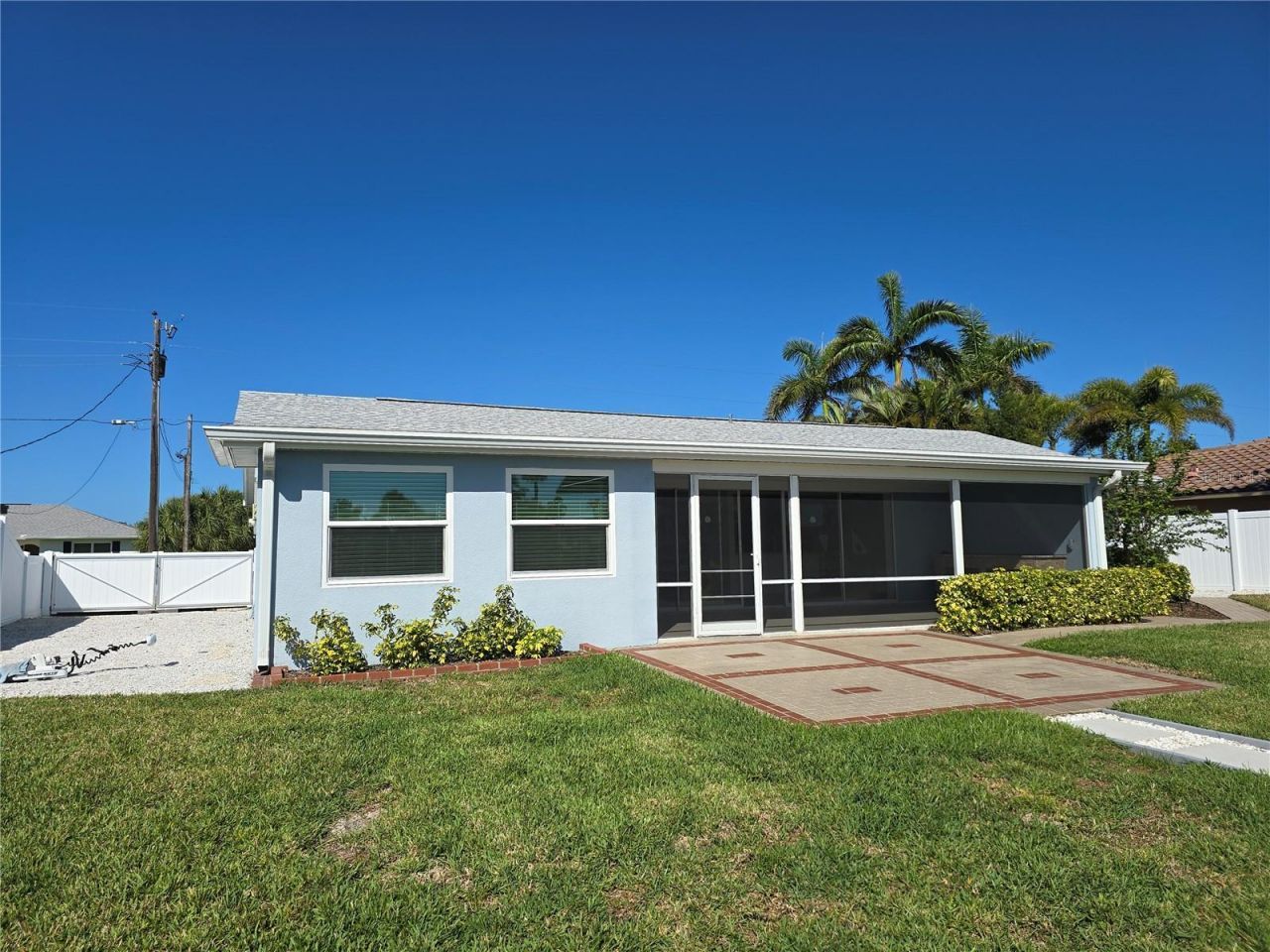 4007 Royal Palm Drive , Bradenton, FL 34210 Photo