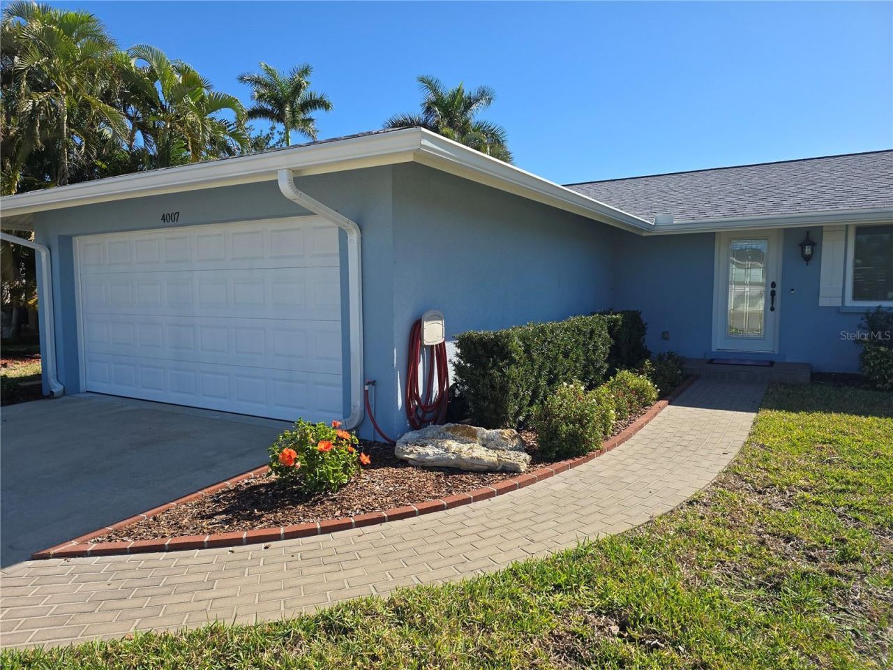 4007 Royal Palm Drive , Bradenton, FL 34210 Photo