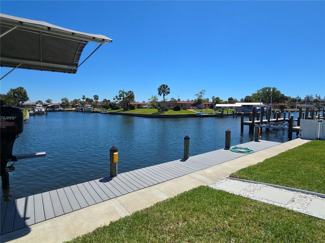 4007 Royal Palm Drive , Bradenton, FL 34210 Photo