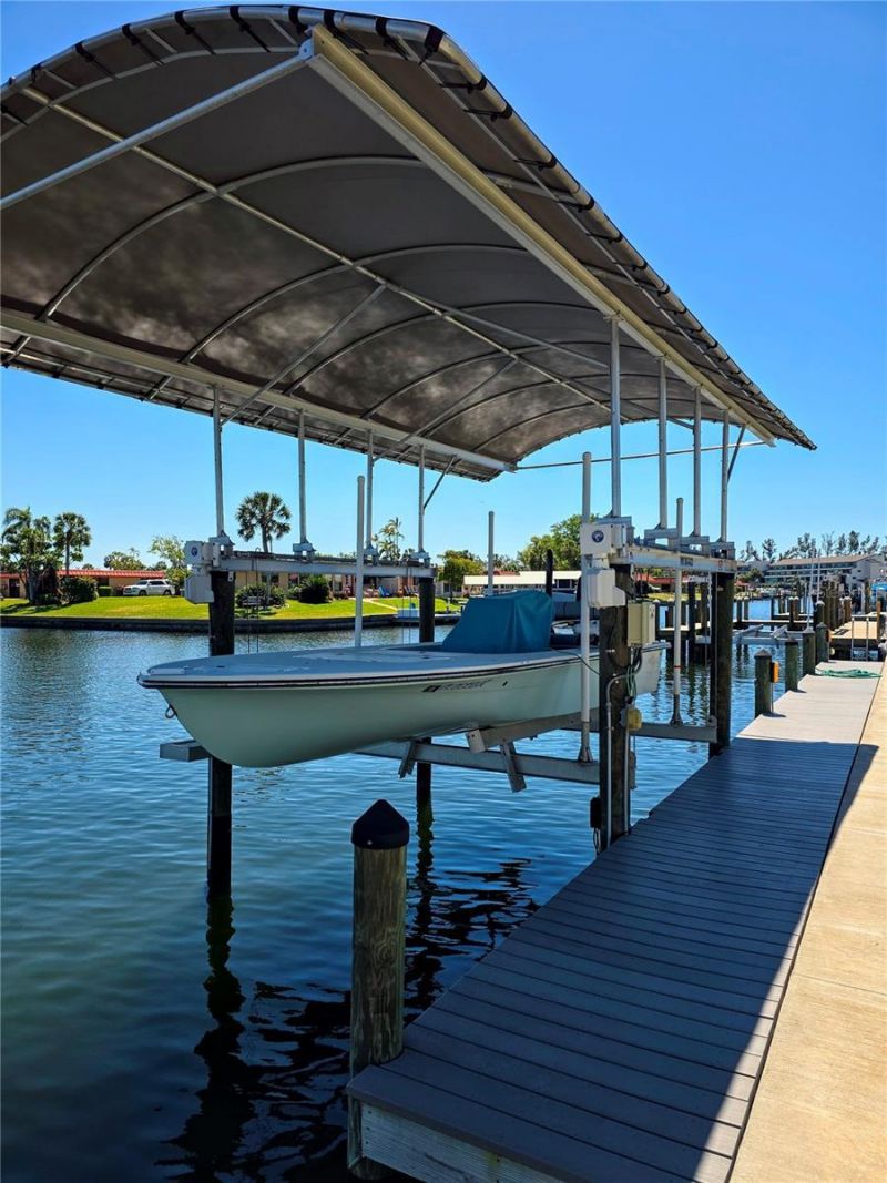 4007 Royal Palm Drive, Bradenton, FL 34210 Photo