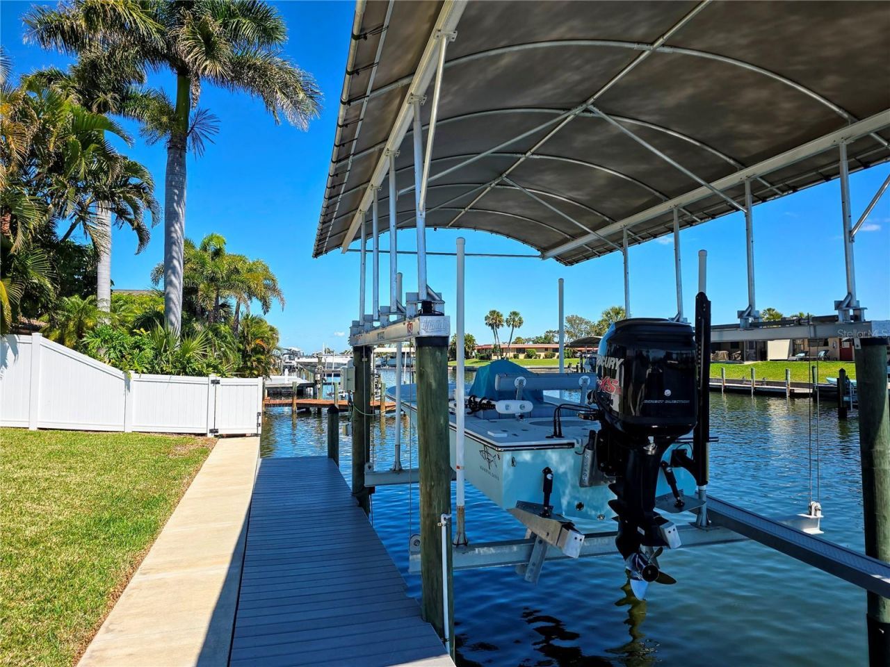 4007 Royal Palm Drive, Bradenton, FL 34210 Photo