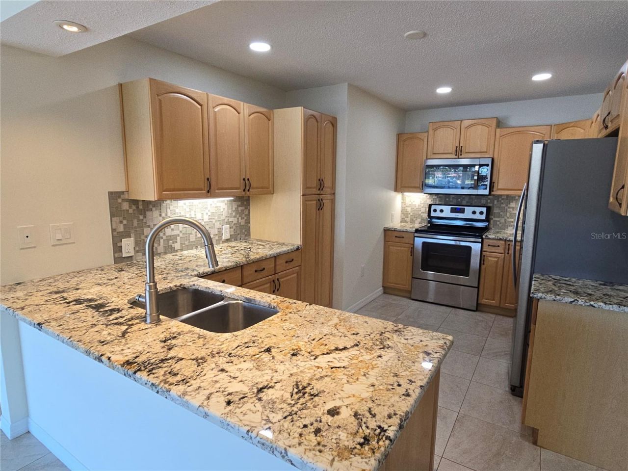 4007 Royal Palm Drive , Bradenton, FL 34210 Photo