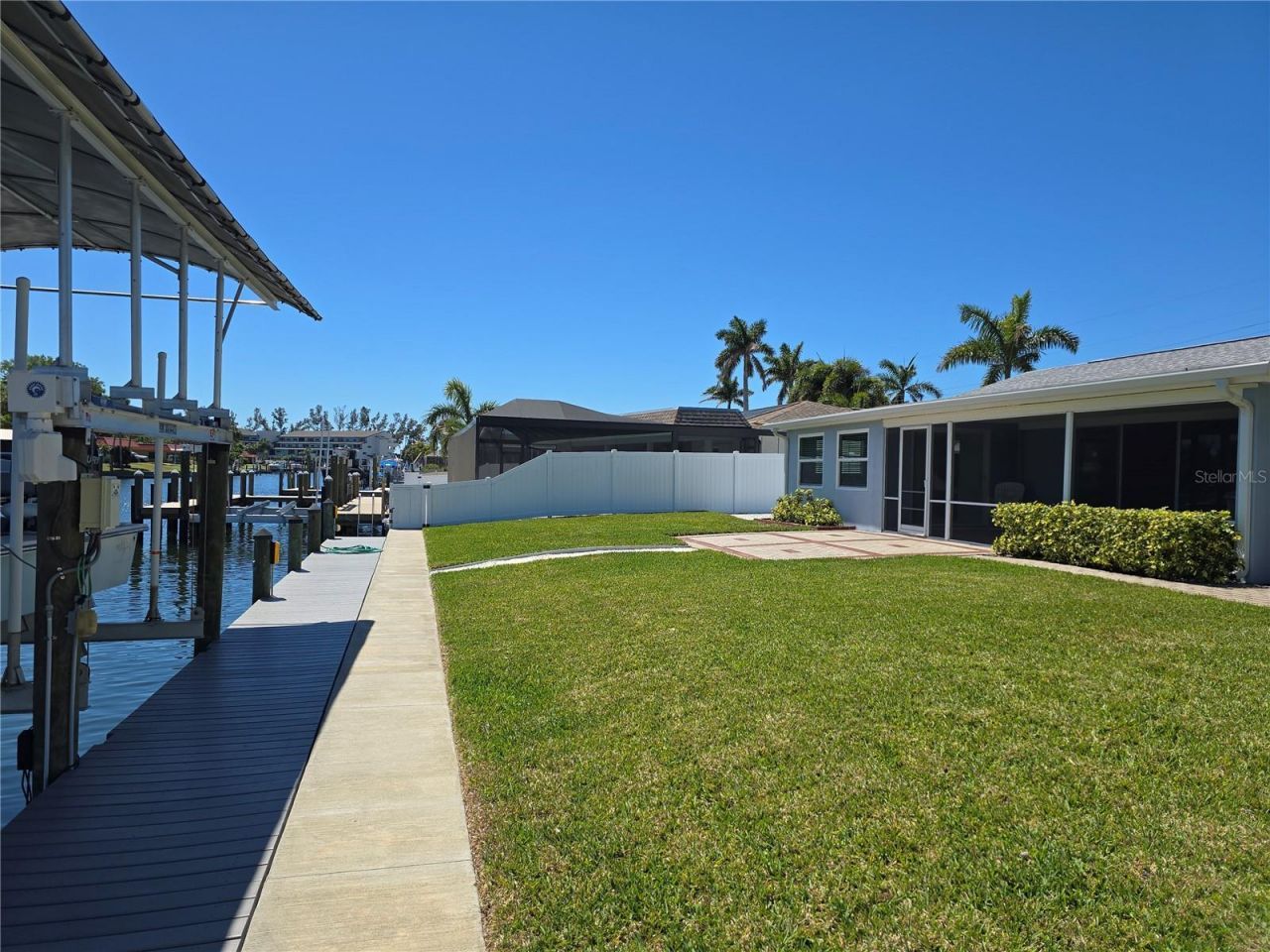 4007 Royal Palm Drive, Bradenton, FL 34210 Photo