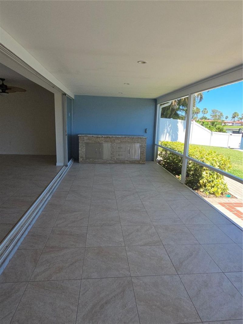 4007 Royal Palm Drive , Bradenton, FL 34210 Photo