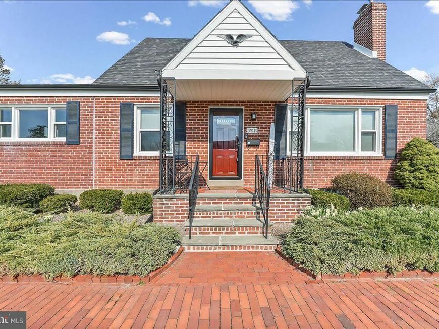 208 2nd Avenue, Broomall, PA 19008 Main Photo