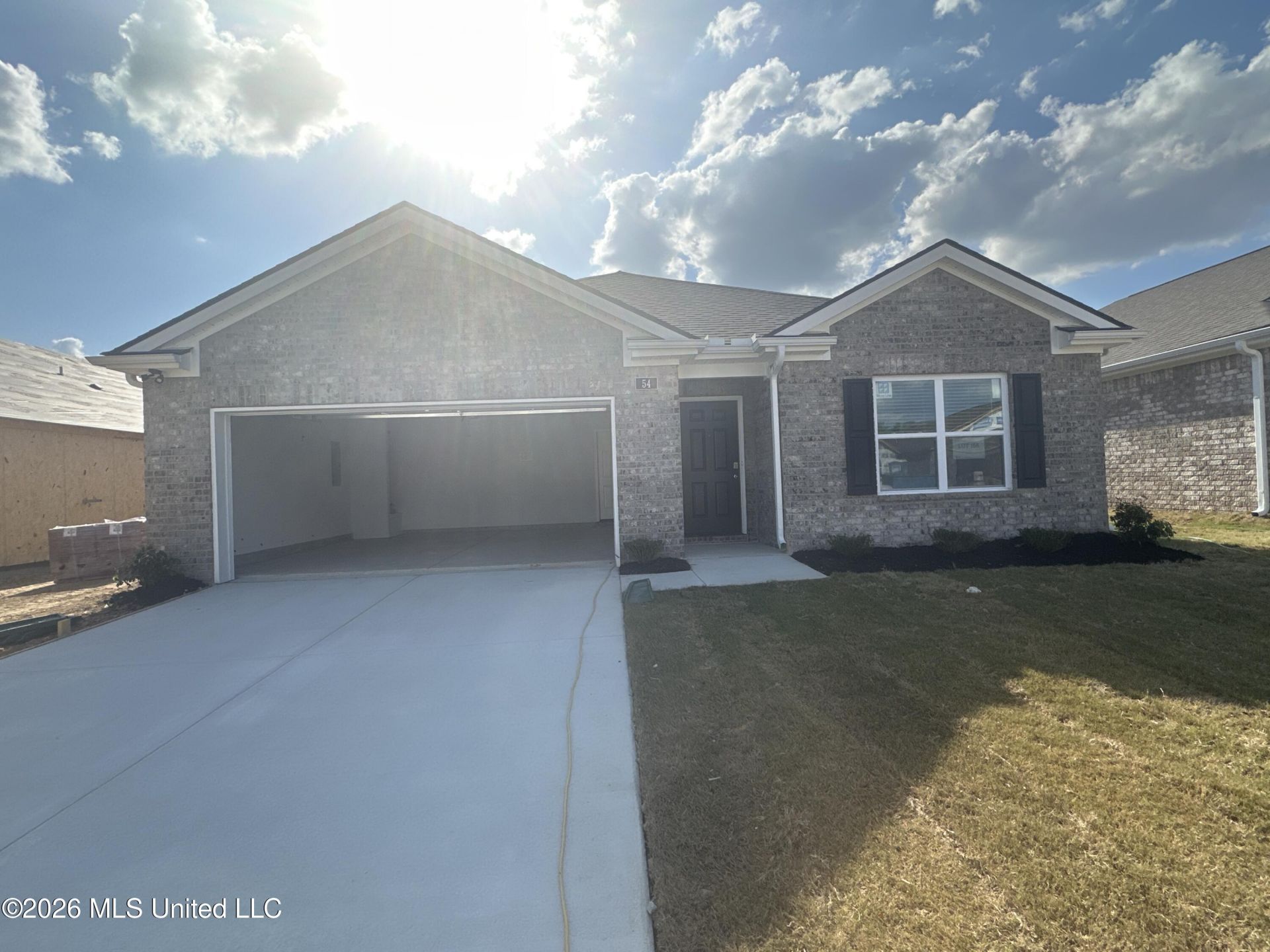 54 S Thorn Tree Street, Byhalia, MS 38611 Main Photo