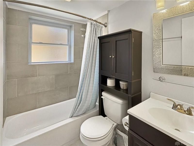 2872 Roseann Lane, Green Township, OH 45239 Photo 13