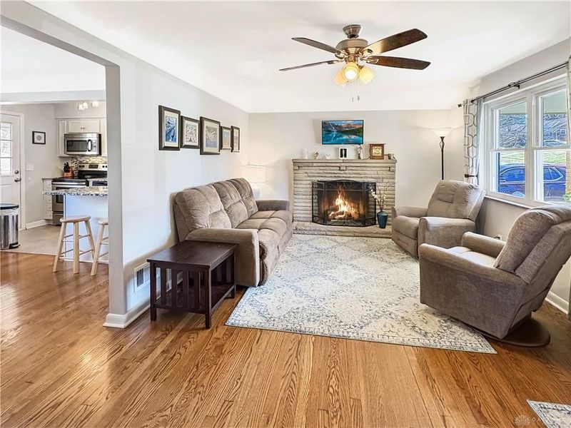 2872 Roseann Lane, Green Township, OH 45239 Photo 6