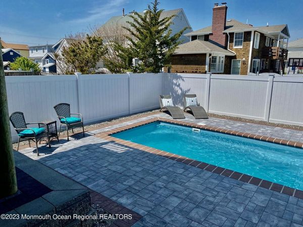 36 1st Avenue, Normandy Beach, NJ 08739