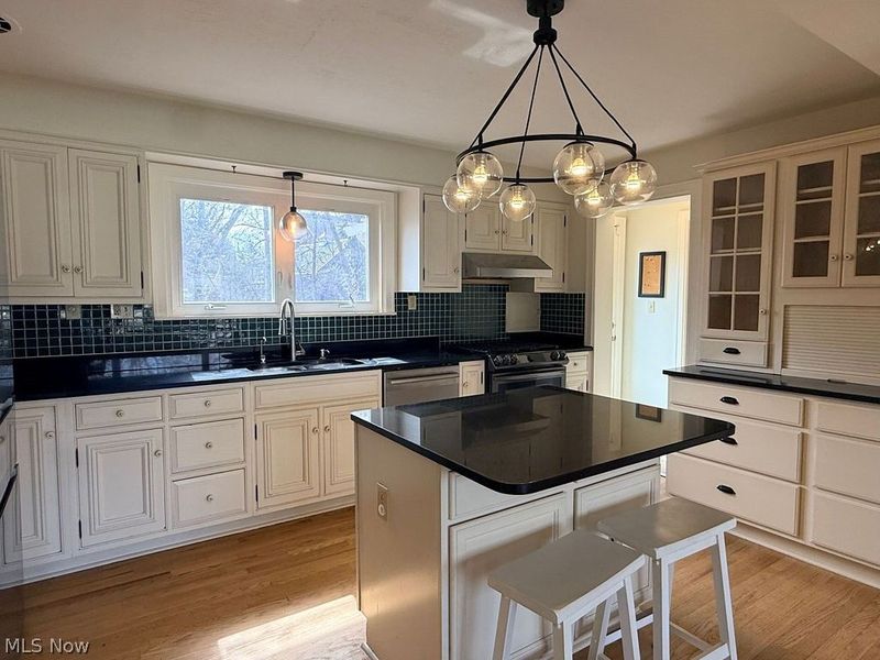 3224 Halsey Drive NE, Warren, OH 44483 Photo 2